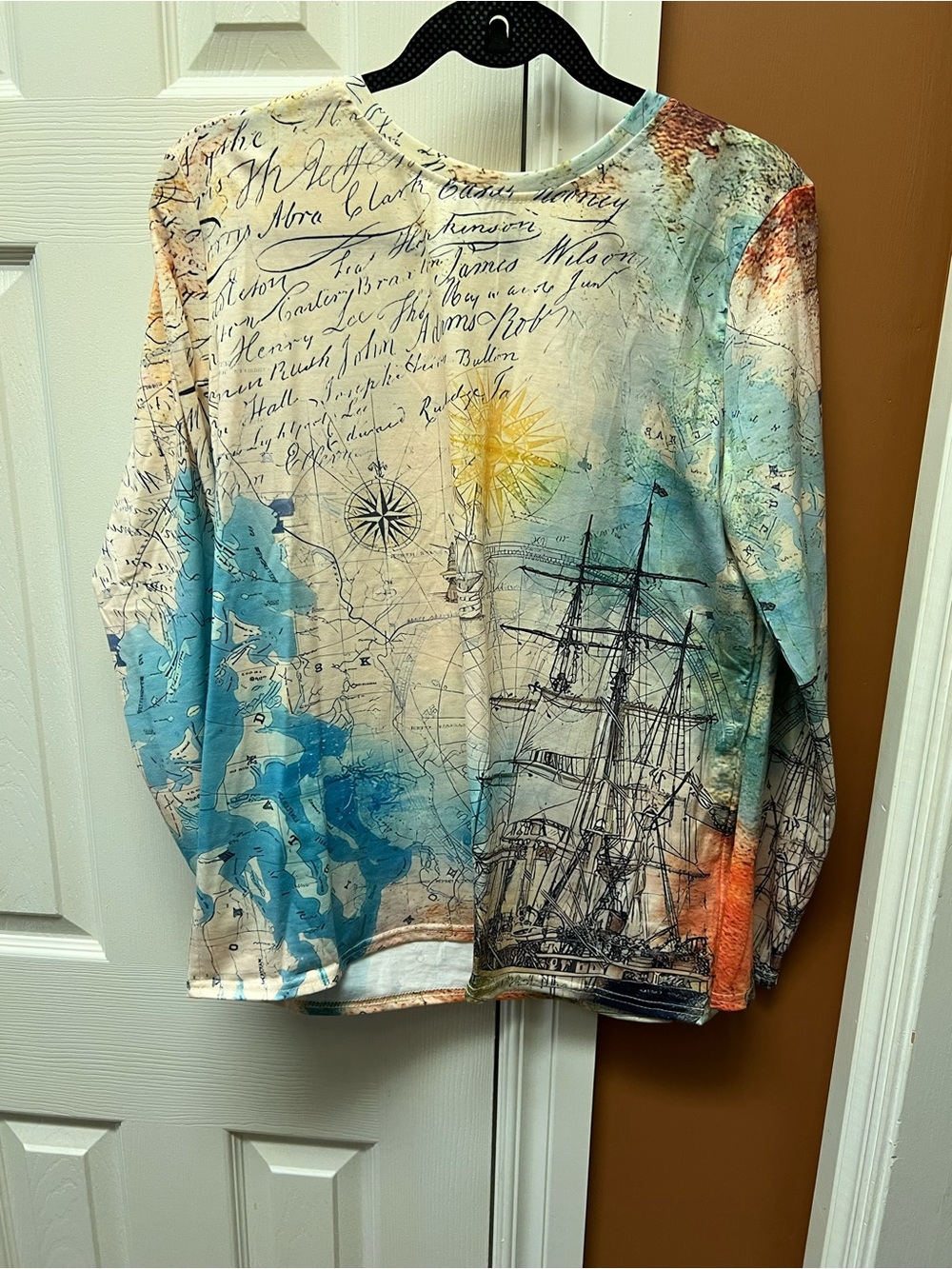 Script Print Scoop Neck Top in Cream and Teal